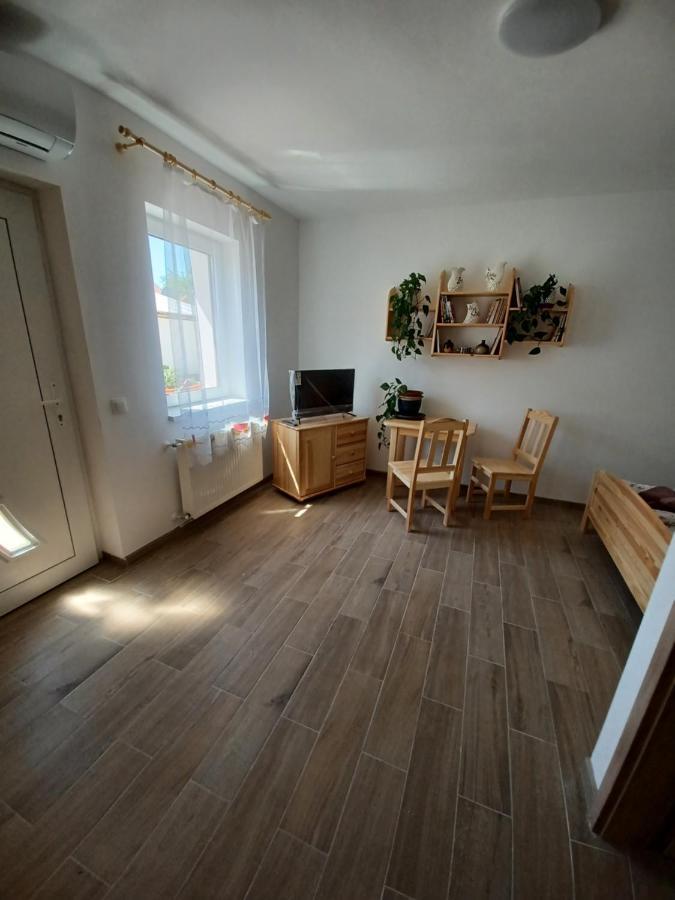Fazekas Vendeghaz Hotel Balatonkeresztur Luaran gambar
