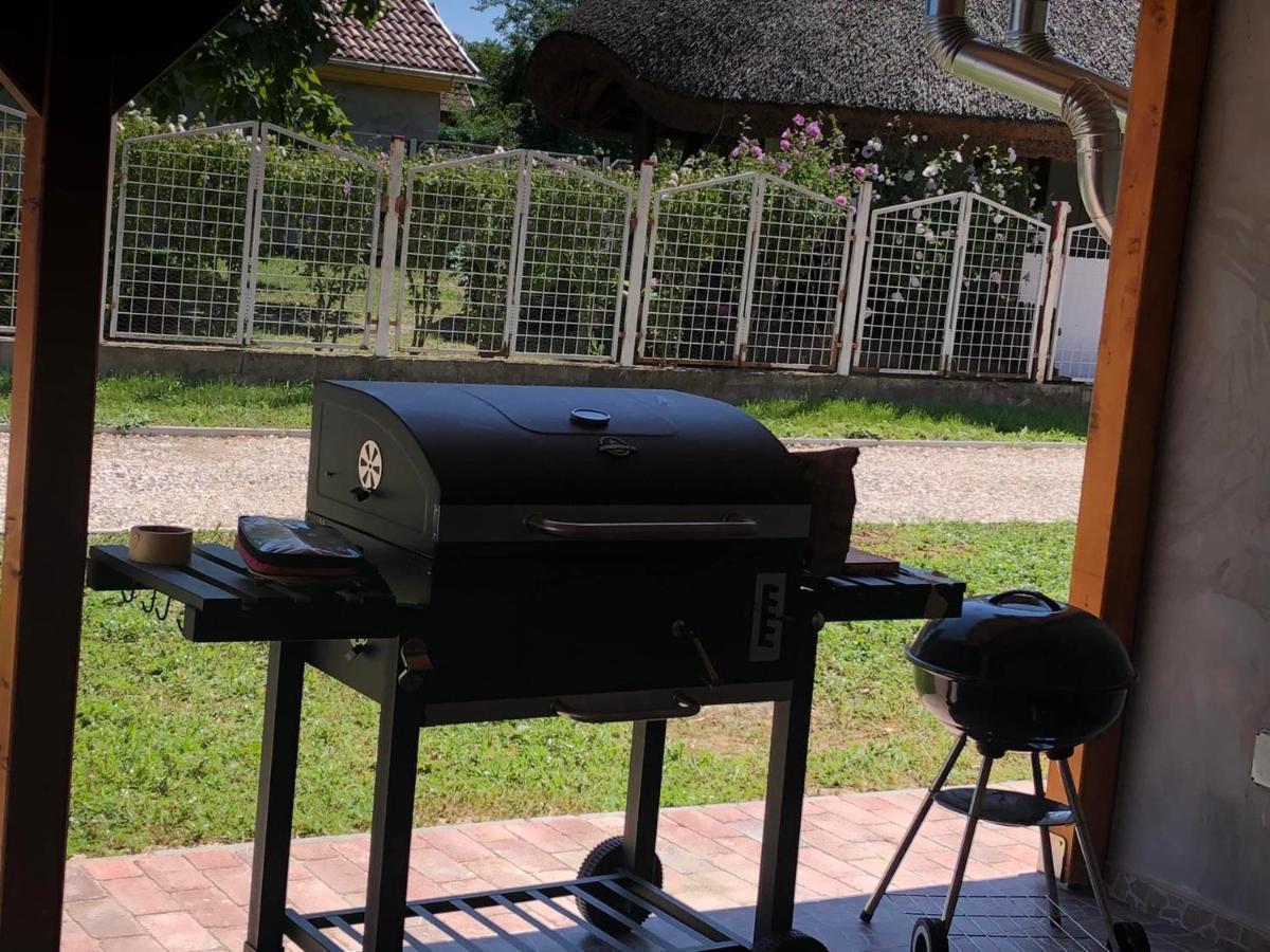 Fazekas Vendeghaz Hotel Balatonkeresztur Luaran gambar