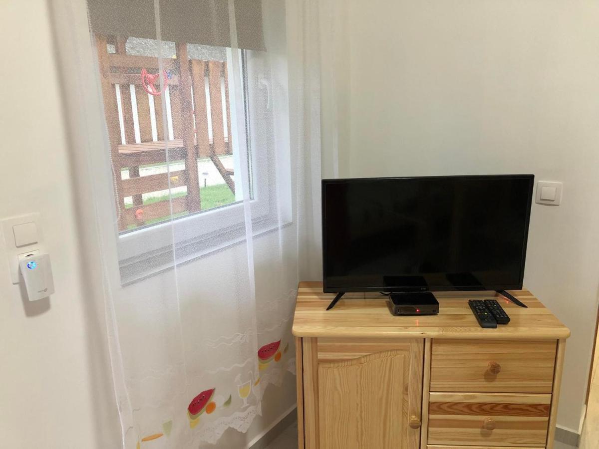 Fazekas Vendeghaz Hotel Balatonkeresztur Luaran gambar